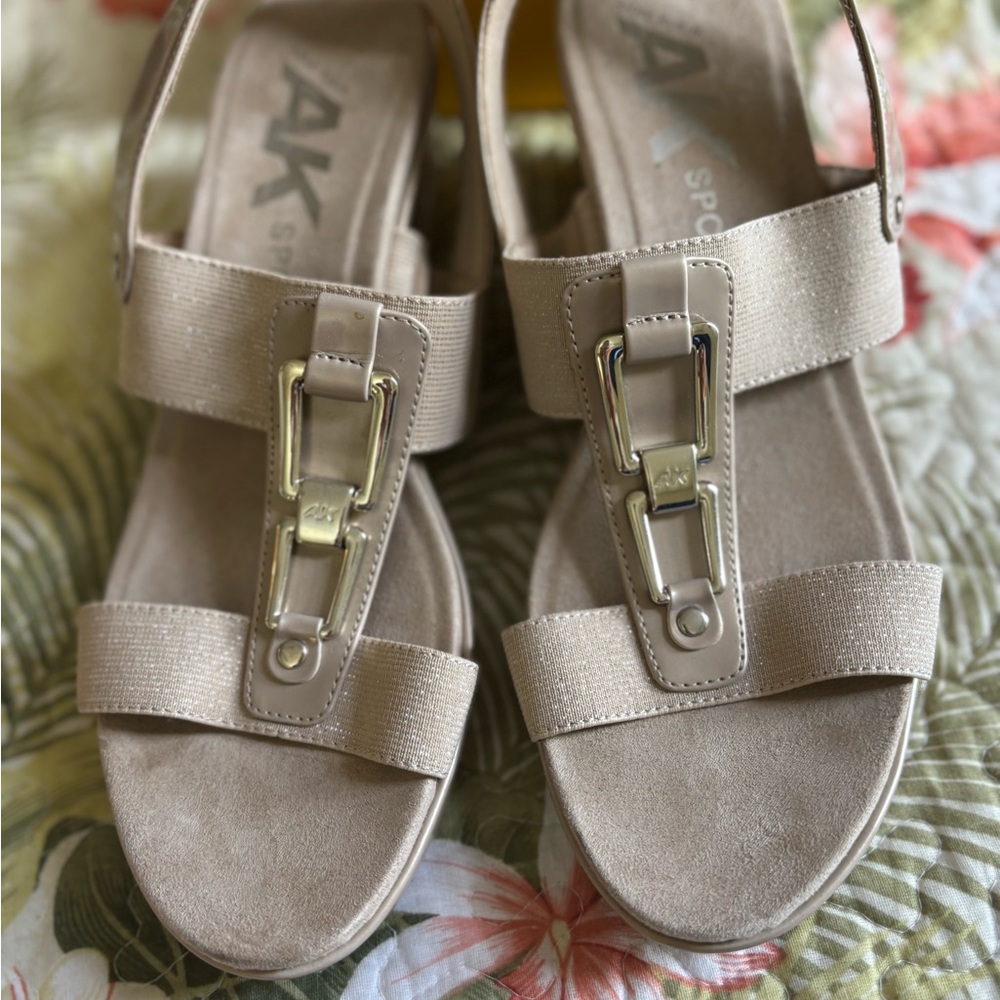 Anne Klein Beige Wedge Sandals with Silver Details 9.5M